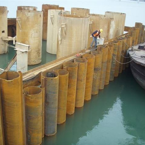 白山钢护筒现场安装